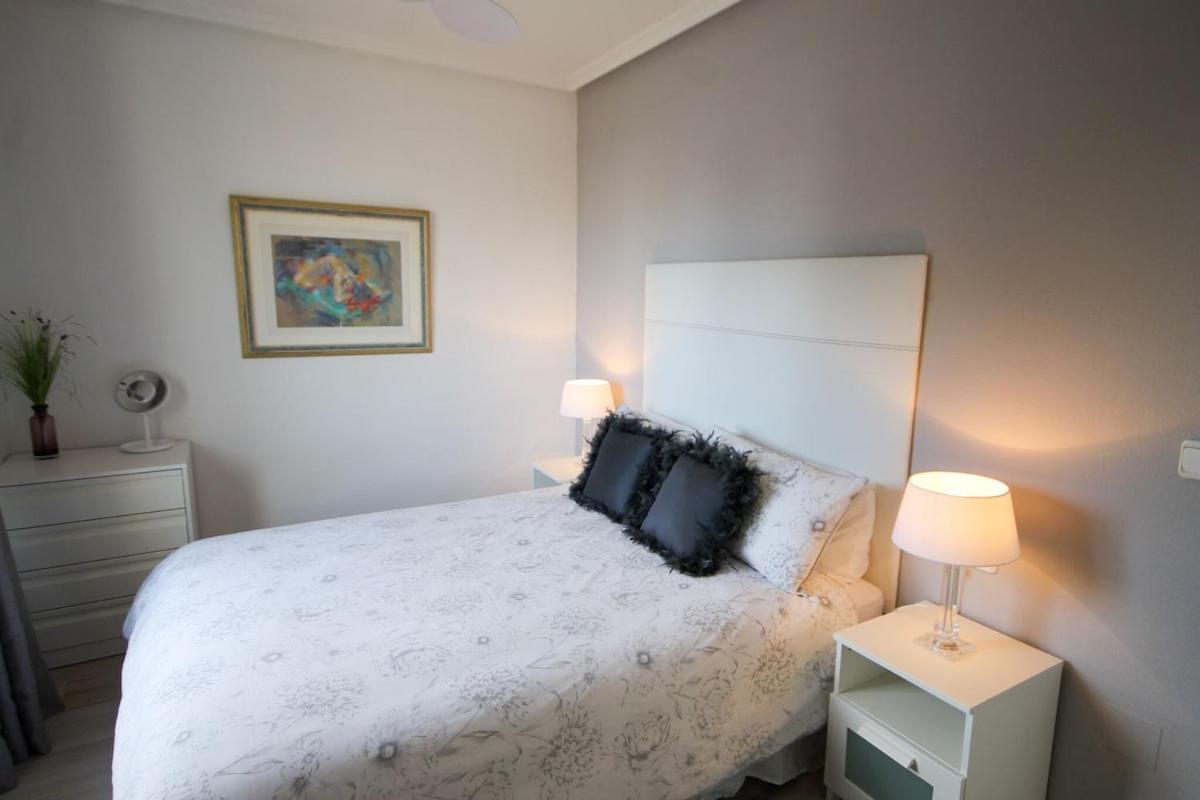 Apartment Luxury 2 Bed, 2 Bath With Sea View, Heating And New Bathrooms. Dehesa de Campoamor (Orihuela Costa)