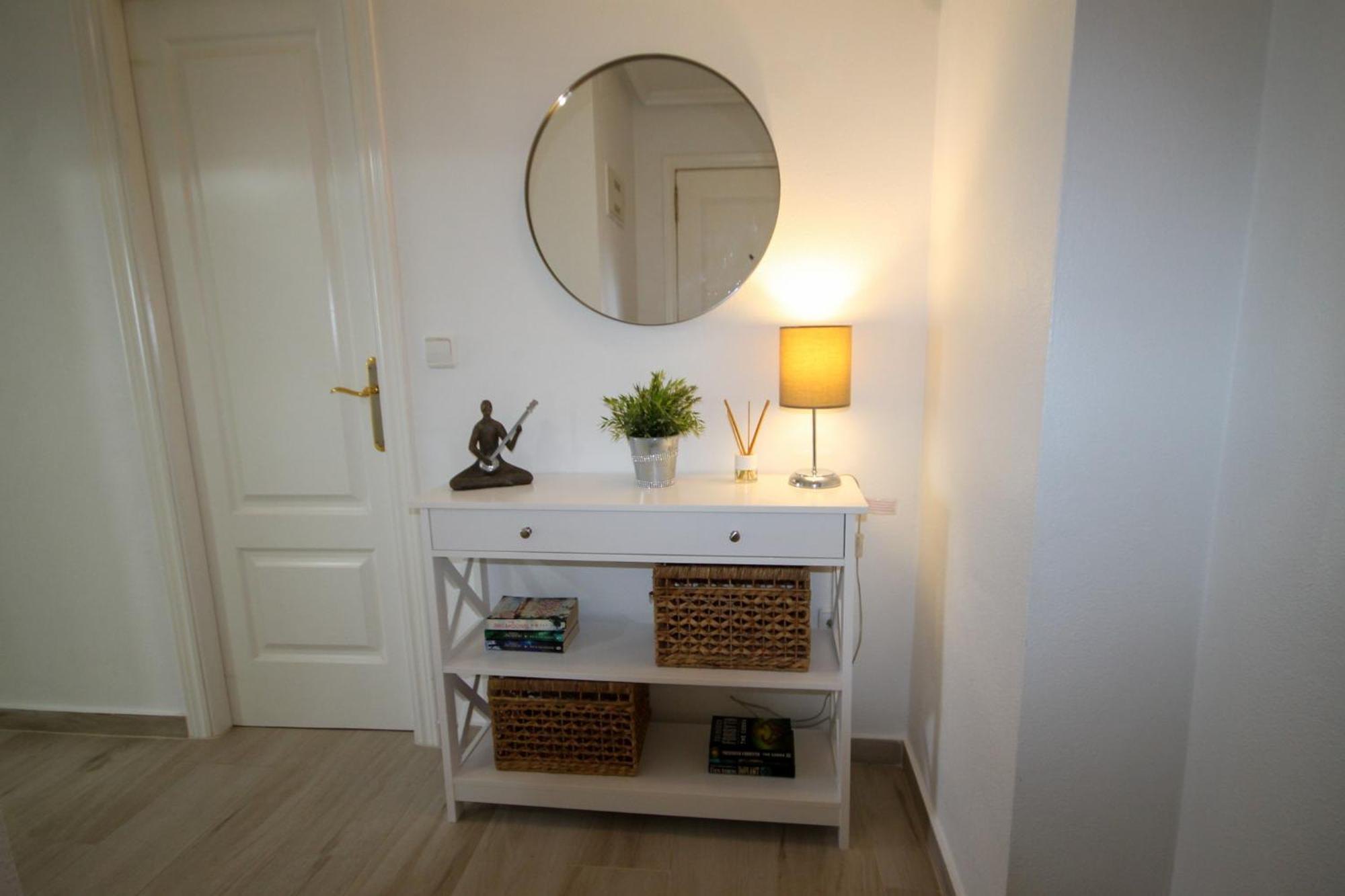 Apartment Luxury 2 Bed, 2 Bath With Sea View, Heating And New Bathrooms.